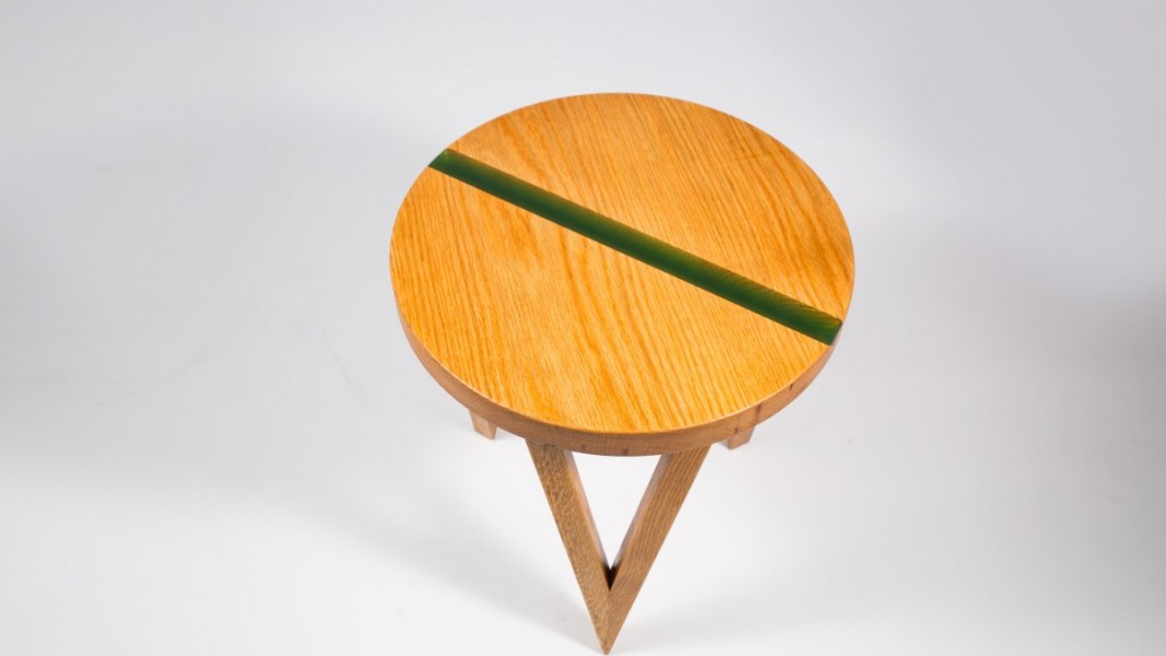 WOODY TABLES